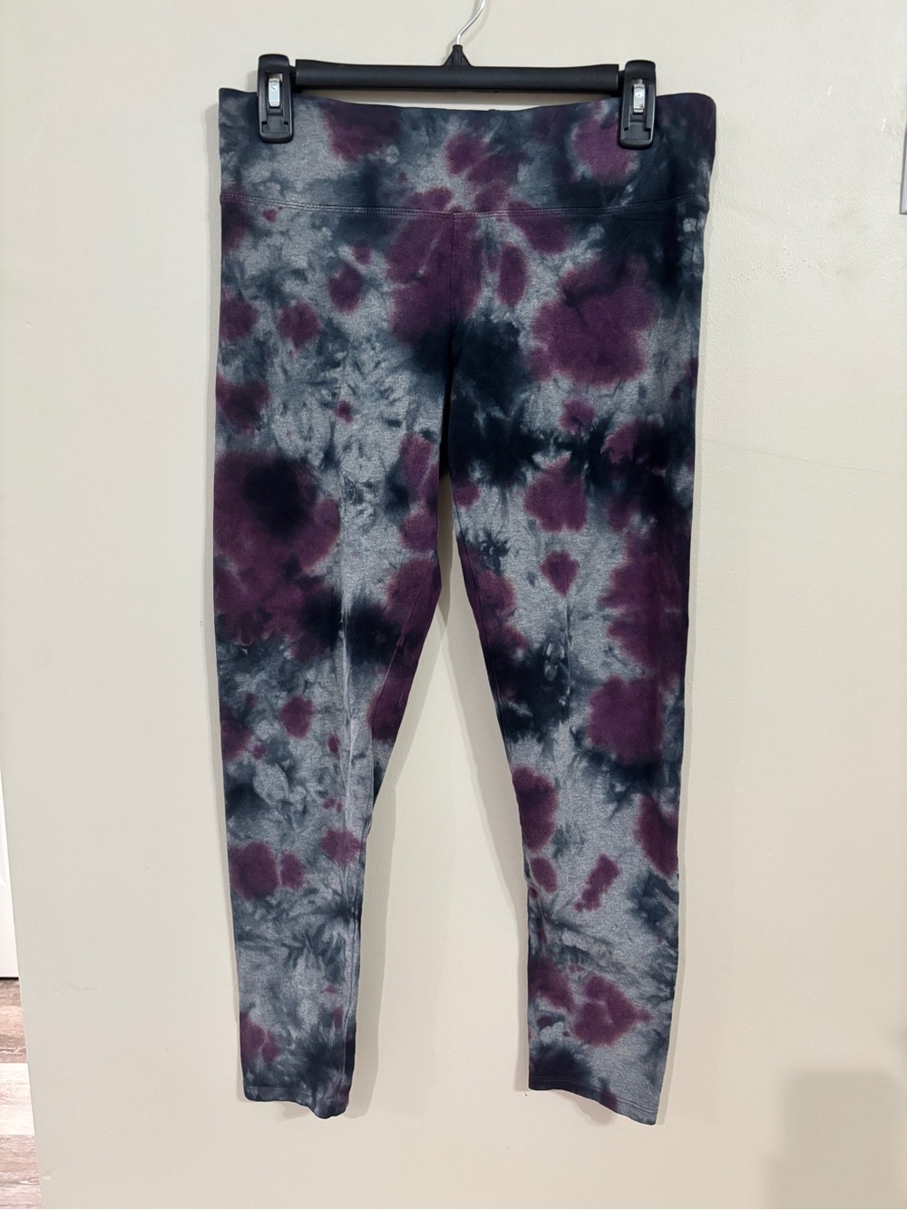 Calvin Klein Athletic Tie-Dye Leggings in Purple and Gray